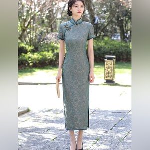 Jacquard Maxi Qipao (Size 3X - fits like US size 8/10)